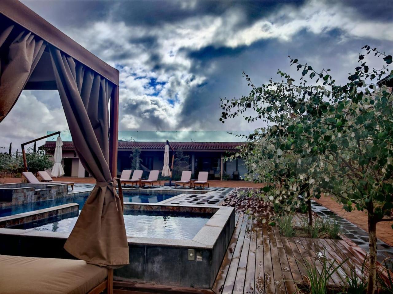 Hotel Flores De Sal-バジェ・デ・グアダルーペ エクステリア 写真